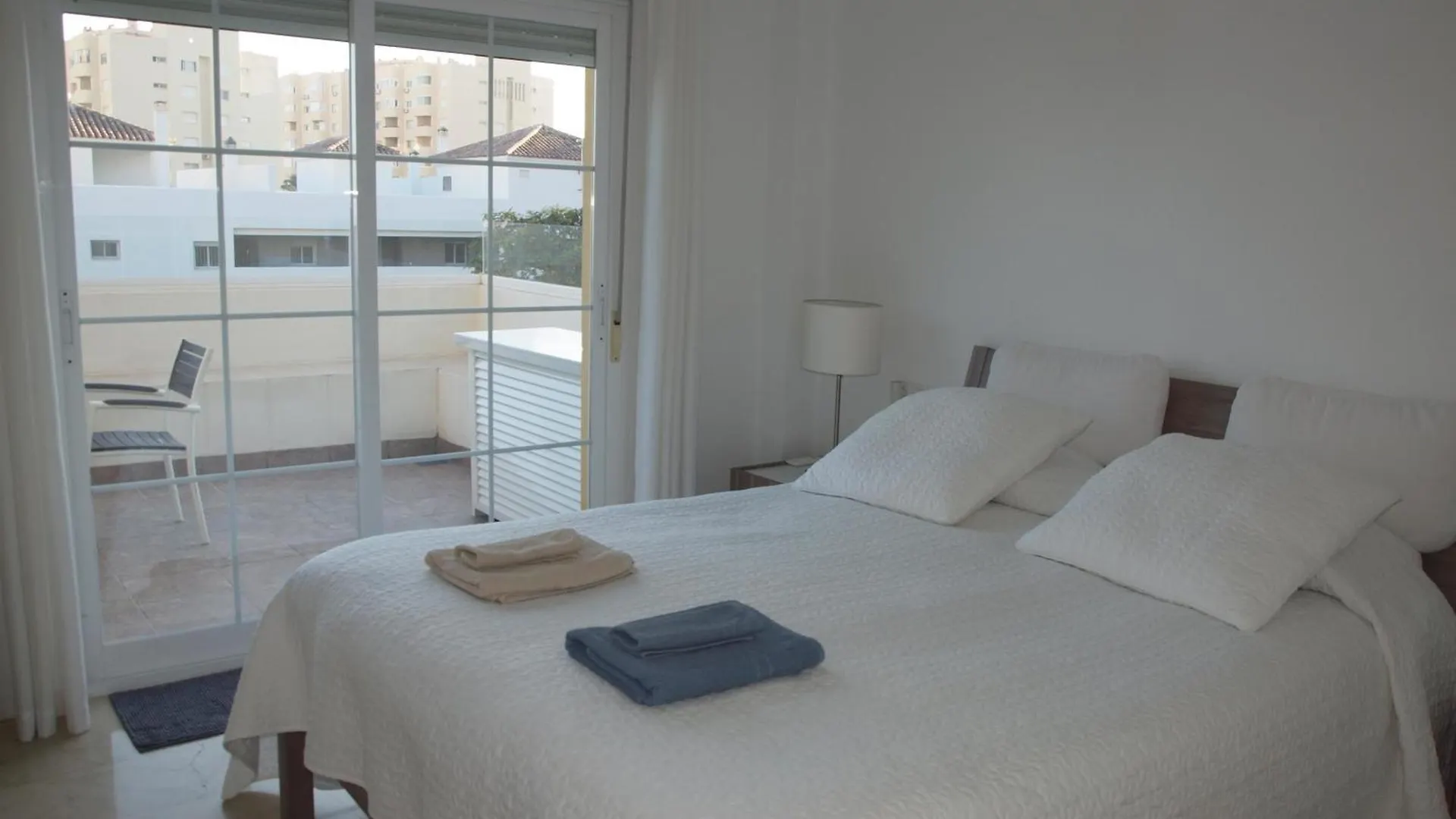 Intermobiliaria Rentals - Puerto Alto B2 8 Estepona Spain